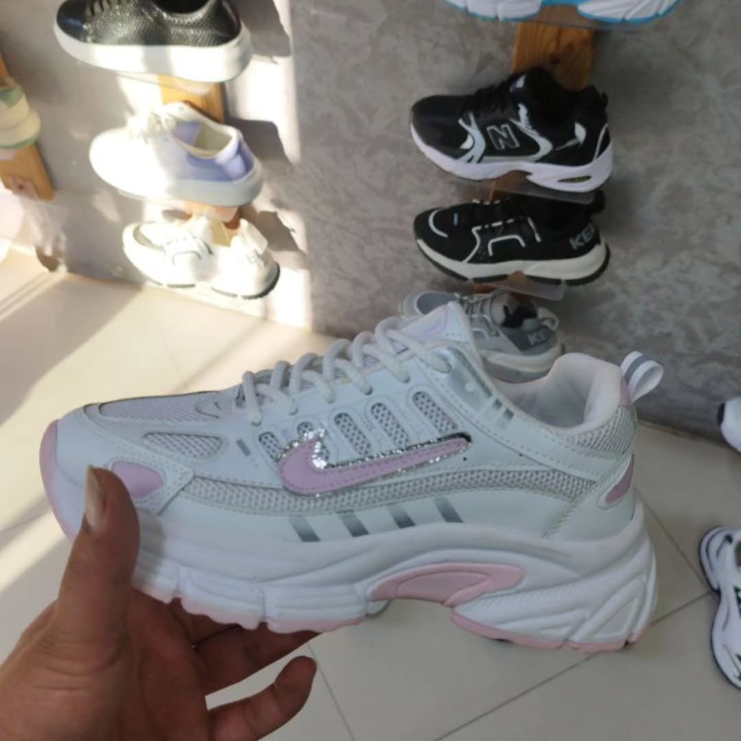 کتونی نایک زنانه سایز ۳۷/۳۸/۳۹/۴۰